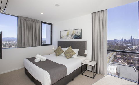 Qube Broadbeach - New Castle Holiday 1