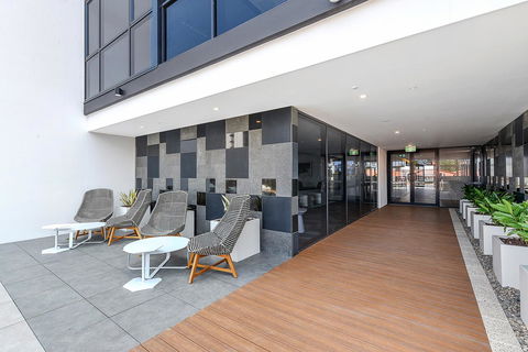 Qube Broadbeach - New Castle Holiday 24