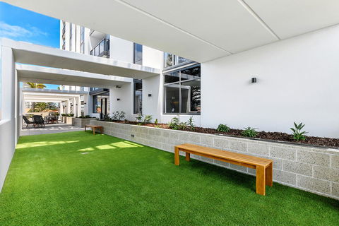 Qube Broadbeach - New Castle Holiday 19