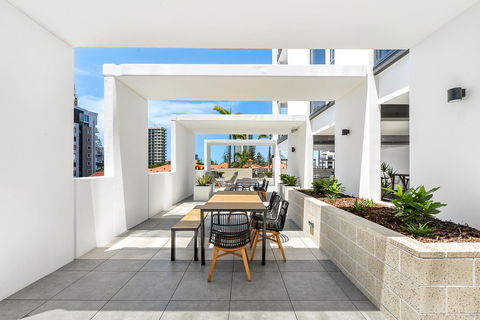 Qube Broadbeach - New Castle Holiday 21