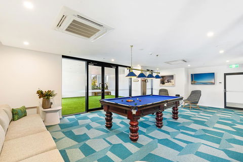 Qube Broadbeach - New Castle Holiday 34