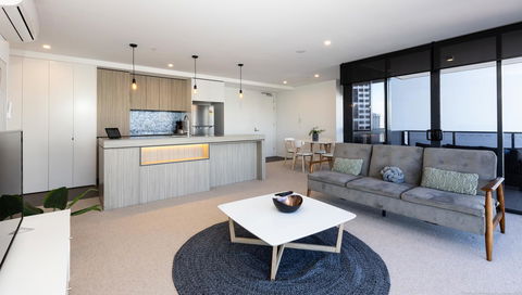 Qube Broadbeach - New Castle Holiday 13