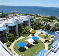 Headland Tropicana Resort - New Castle Holiday