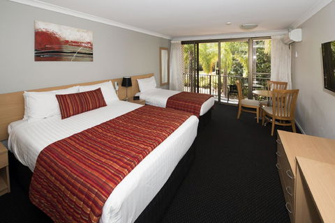 Comfort Inn Grammar View - New Castle Holiday 9