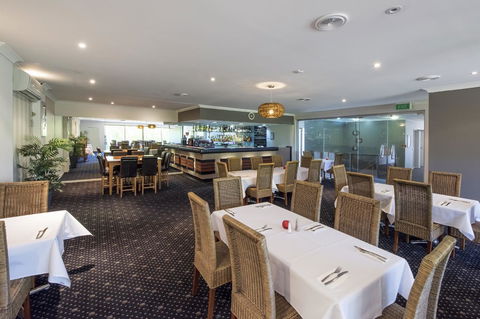 Comfort Inn Grammar View - New Castle Holiday 6