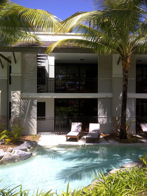 Penthouse 239 At See Temple Port Douglas - New Castle Holiday 1
