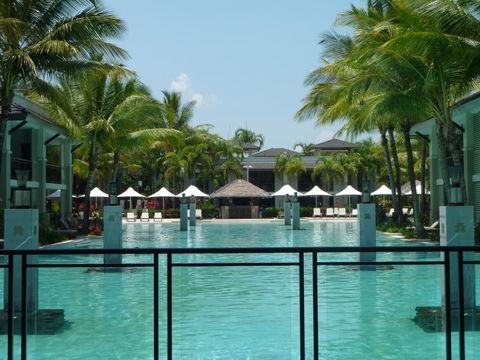 Penthouse 239 At See Temple Port Douglas - New Castle Holiday 22