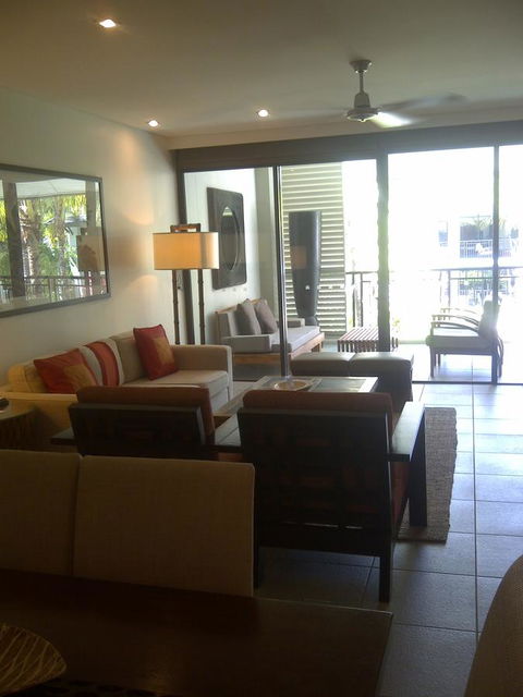 Penthouse 239 At See Temple Port Douglas - New Castle Holiday 4