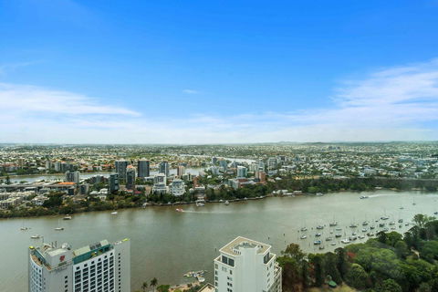 Brisbane Skytower By CLLIX - New Castle Holiday 33