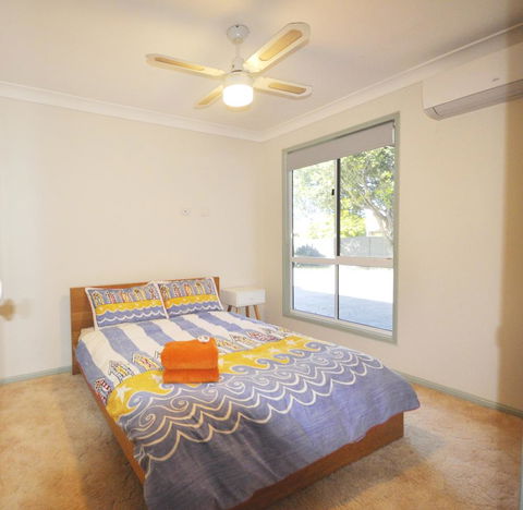 Bribie Island Canal Holiday Destination! - New Castle Holiday 15
