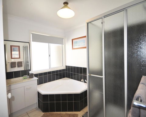 Bribie Island Canal Holiday Destination! - New Castle Holiday 17