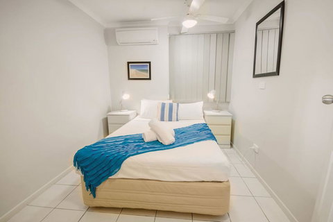Airlie Apartments - New Castle Holiday 2