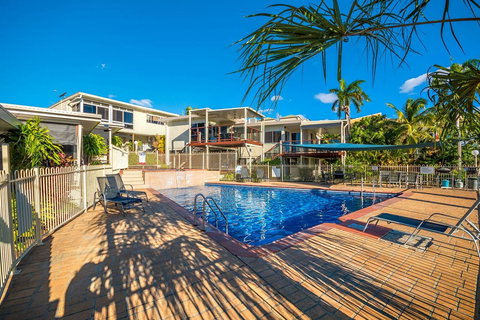 Airlie Apartments - New Castle Holiday 4
