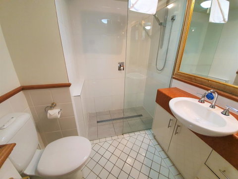 Broadbeach Holiday Apartments - New Castle Holiday 26