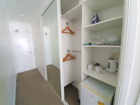 Broadbeach Holiday Apartments - New Castle Holiday 18