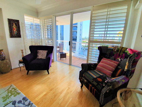 Broadbeach Holiday Apartments - New Castle Holiday 23
