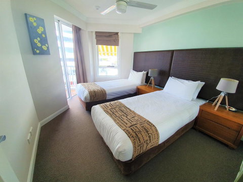 Broadbeach Holiday Apartments - New Castle Holiday 7