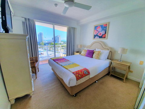 Broadbeach Holiday Apartments - New Castle Holiday 20
