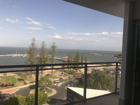Proximity Waterfront Apartments - New Castle Holiday 4