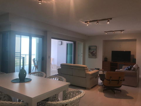 Proximity Waterfront Apartments - New Castle Holiday 6
