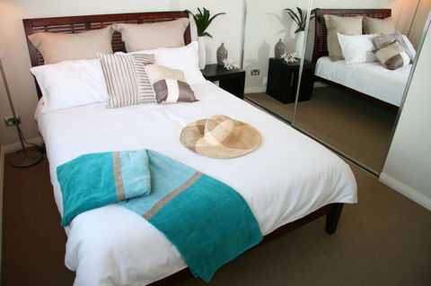 Proximity Waterfront Apartments - New Castle Holiday 33
