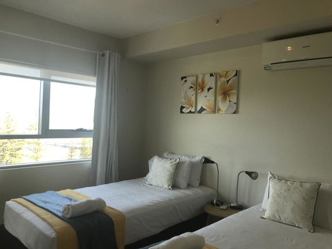 Proximity Waterfront Apartments - New Castle Holiday 15