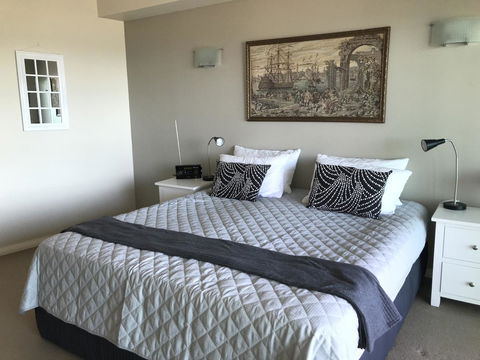 Proximity Waterfront Apartments - New Castle Holiday 19