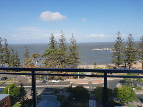 Proximity Waterfront Apartments - New Castle Holiday 2
