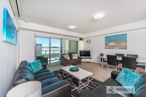 Proximity Waterfront Apartments - New Castle Holiday 25