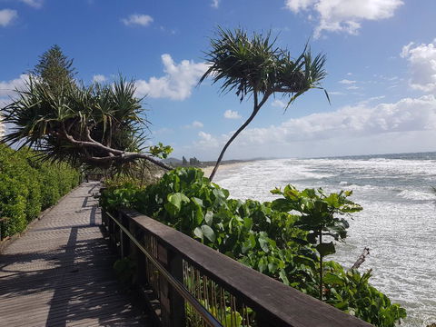 Beach House On Jones Parade, Central Coolum Beach - New Castle Holiday 12
