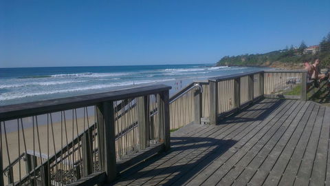 Beach House On Jones Parade, Central Coolum Beach - New Castle Holiday 13