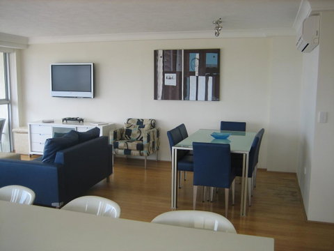 Talisman Apartments - New Castle Holiday 13