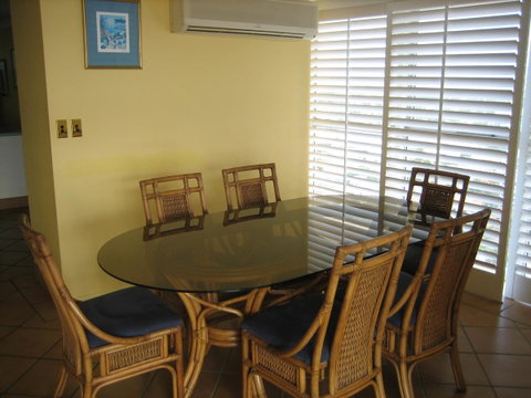 Talisman Apartments - New Castle Holiday 19