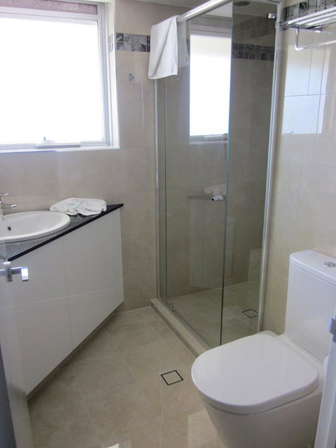 Talisman Apartments - New Castle Holiday 12