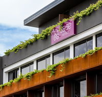 Sage Hotel James Street - New Castle Holiday