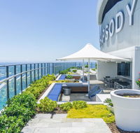 Rhapsody Resort - Official - New Castle Holiday