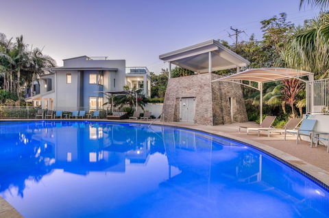 Coolum At The Beach - New Castle Holiday 9
