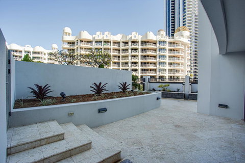 Aria Apartments - New Castle Holiday 25