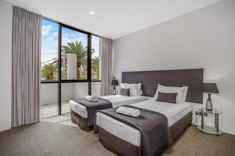 Aria Apartments - New Castle Holiday 9