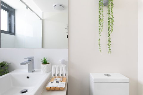 Sunset Retreat Mooloolaba - New Castle Holiday 25