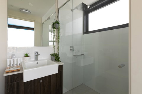 Sunset Retreat Mooloolaba - New Castle Holiday 20