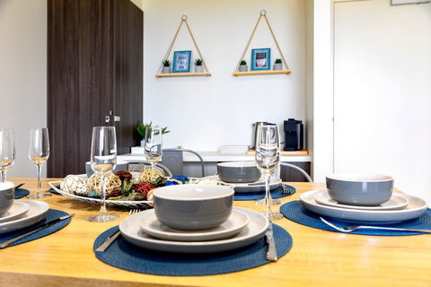 Sunset Retreat Mooloolaba - New Castle Holiday 3