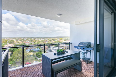 Sunset Retreat Mooloolaba - New Castle Holiday 15