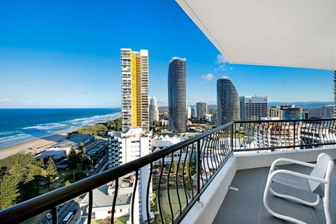 ULTIQA Beach Haven On Broadbeach - New Castle Holiday 8