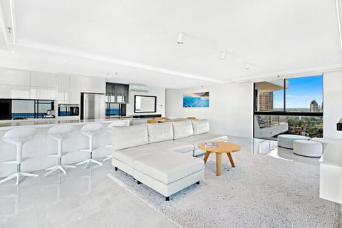 ULTIQA Beach Haven On Broadbeach - New Castle Holiday 3