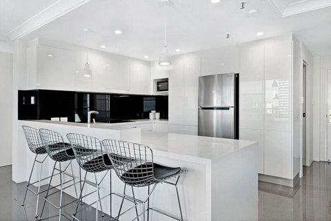 ULTIQA Beach Haven On Broadbeach - New Castle Holiday 9