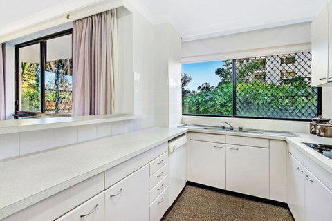 ULTIQA Beach Haven On Broadbeach - New Castle Holiday 36