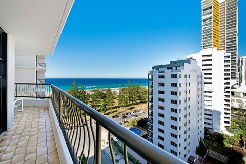 ULTIQA Beach Haven On Broadbeach - New Castle Holiday 33