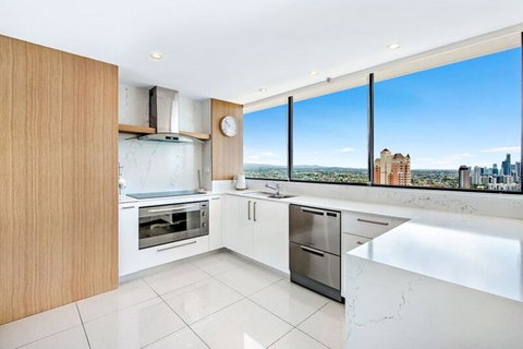 ULTIQA Beach Haven On Broadbeach - New Castle Holiday 15