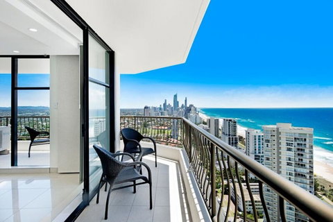 ULTIQA Beach Haven On Broadbeach - New Castle Holiday 31